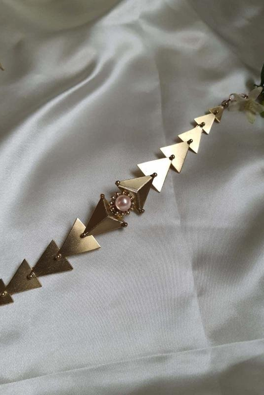 PEARL PRISM NECKPIECE